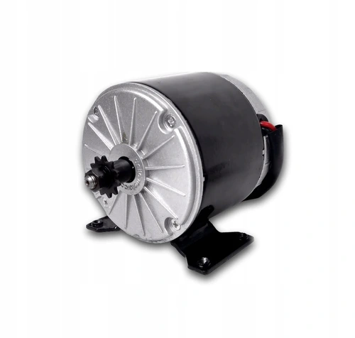 Silnik DC 250W 24V, na łapach, kable 2x1,5mm L=250mm, uszczelnienie wejścia kabli, wałek wyjściowy, wtyczka, bez koła pasowego